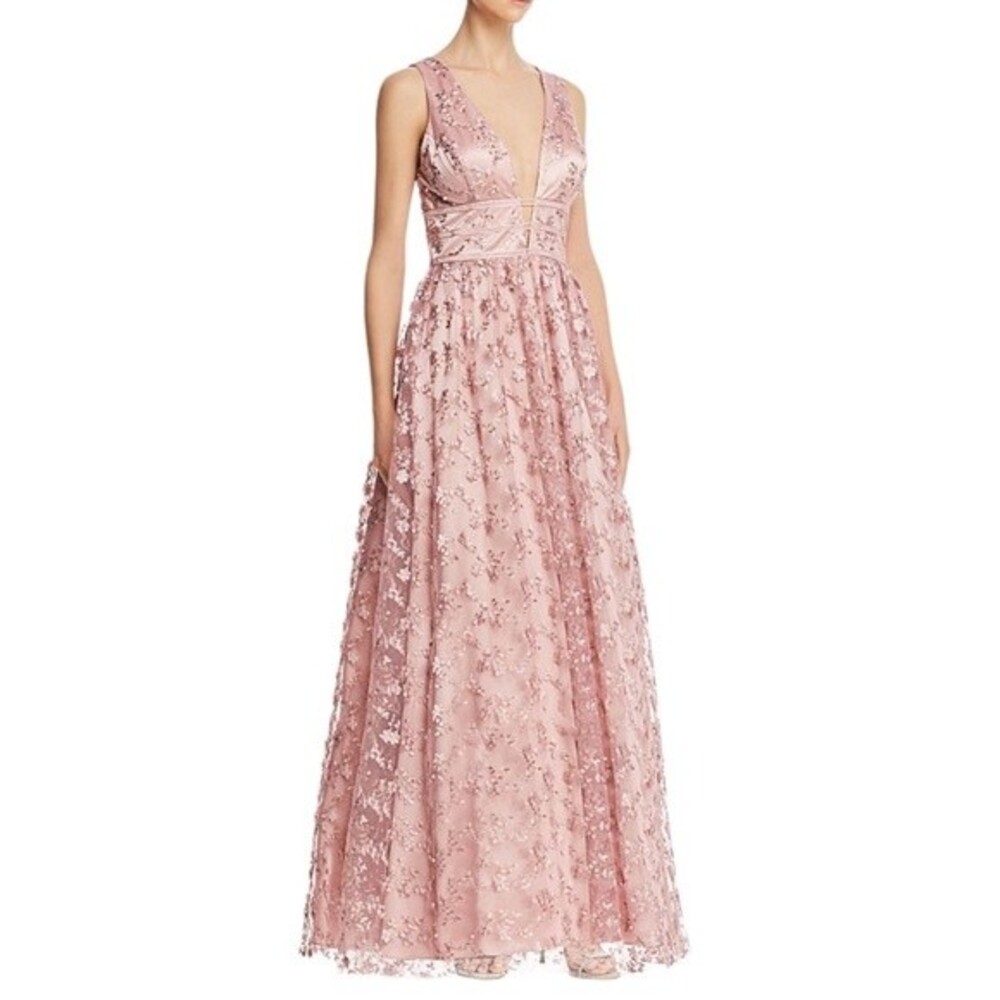 Elegant Pink Lace Wedding Dress